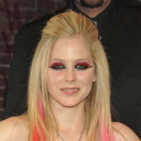 Photo 220310 From Avril Lavignes Hairstyles E News