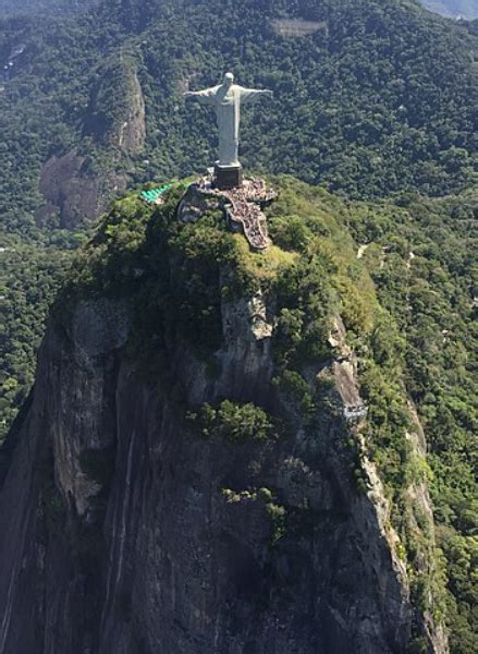 Christ The Redeemer History Meaning Height Construction And Other