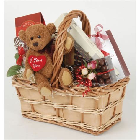Canadasgiftbaskets.ca a gift baskets toronto company. Good Gifts to give Employees - Gourmet Gift Baskets Toronto - GTA Gift Baskets
