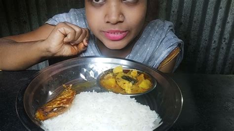Eating Rice Fish Fry Alu Fol Ka Torkari Simplefood Eatingfoodierimi