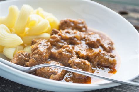 Rindergulasch Nach Omas Rezept Ohne Wein Pramjitifiye