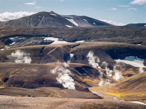 Best Time To See Landmannalaugar In Iceland 2020 When And Where To See