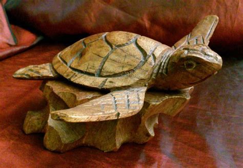 Sculpture Hand Carved Wooden Swimming Sea Turtle Sculpture Art Unique