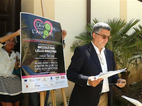 Questo mi ha detto ieri mia moglie chi non lavora non fa l'amore!. "Chi non lavora non fa l'amore" | L'Anfe va in scena ...
