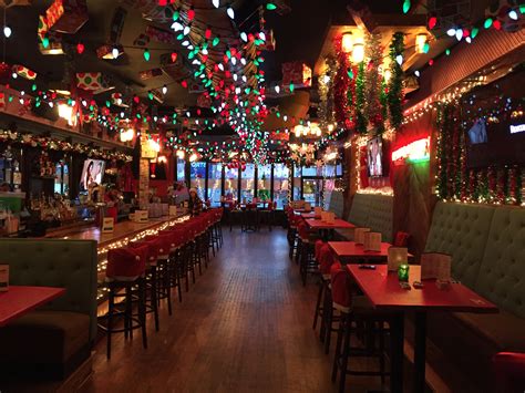 2 Floor Massive Christmas Bar In Wrigleyville Is Returning In November