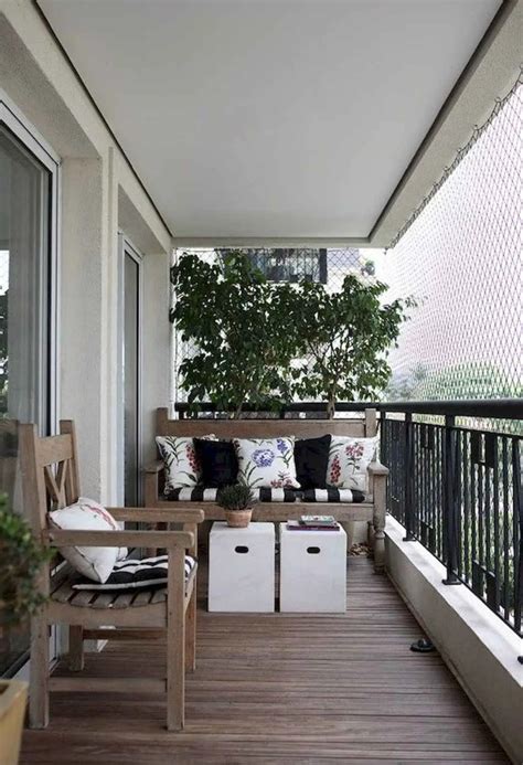 26 Minimalist Ways To Decorate Your Apartment Balcony