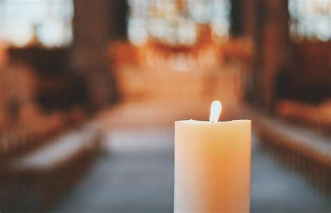 Why Do Catholics Light Candles Practices And Symbolism Lovetoknow