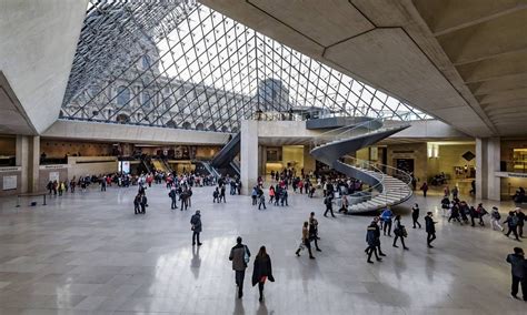 Pirâmide Do Louvre Completa 30 Anos Em 2019 Jornal O Globo