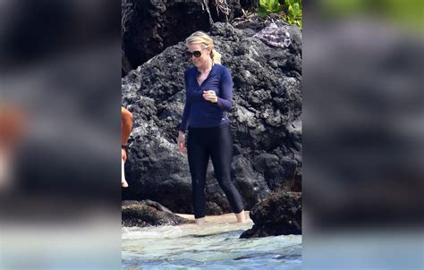 Pics Megyn Kelly Bikini Wetsuit Hawaii Vacation Before Today Show Job