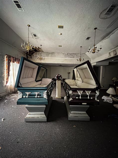 A funeral home in the south : AbandonedPorn