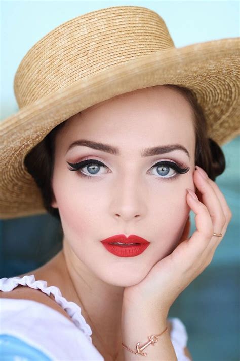 Vintage Meets Modern A Classic Lifestyle New Look Ideas Vintage Makeup Vintage Makeup Looks