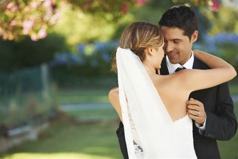 Choosing Your Wedding Photographer Articles Easy Weddings