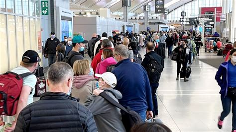 Toronto Pearson Delays People Stuck In Huge Airport Lines