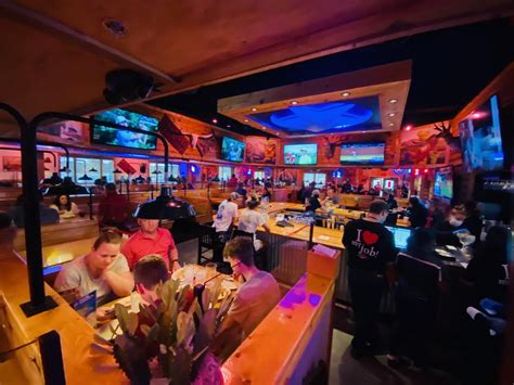 Texas Roadhouse Holds Preview Before Monday Opening The Burn