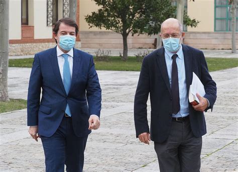 La moción de censura histórica, la primera de la democracia en una castilla y león abonada no hace tanto a mayorías absolutas, la que el psoe se planteaba «presentar para ganarla» en un momento que no figuraba en el calendario, pero que finalmente se. Ciudadanos pide al PSOE que "abandone toda esperanza" de ...