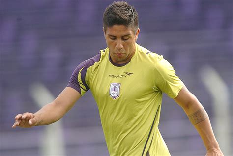 Ramón arias (uru) joacă pentru liga profesional de fútbol club san lorenzo. Tenfield.com » Defensor