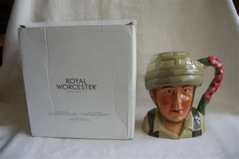 Royal Worcester A Hero Comes Home Limited Edition Toby Jug £1799