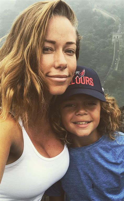 Kendra Wilkinson And Hank Baskett Iv Enjoy Mother Son Trip To The Great