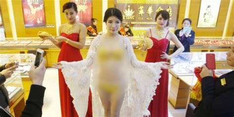 (ada yang nitip jualan) celana dalam seamless, alus, lembut, nyaman dipakai. Pakayan dalam wanita termahal di dunia | berita unik ...