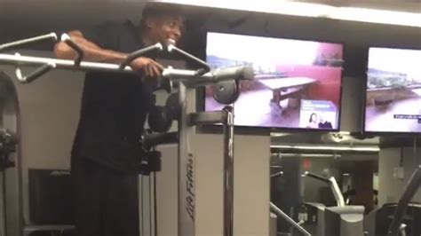 Shaquille Oneal Lifts Chris Webber As Part Of His Workout Routine
