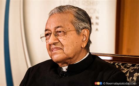 Looking Back I Shouldnt Have Appointed Thomas Says Dr M Fmt