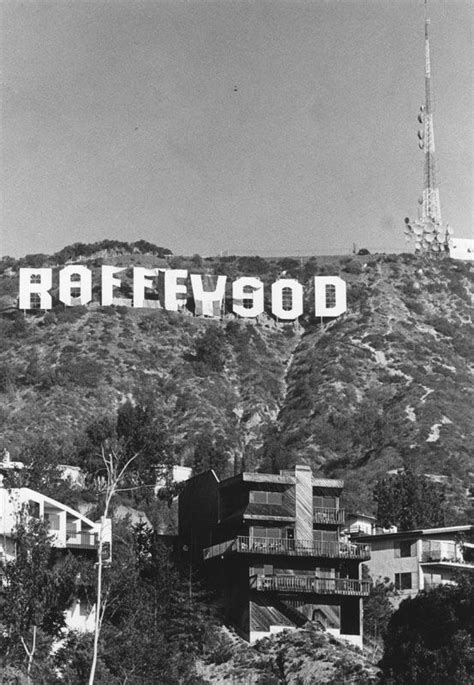 Slideshow 90 Years Of The Hollywood Sign In Rare Pictures With A