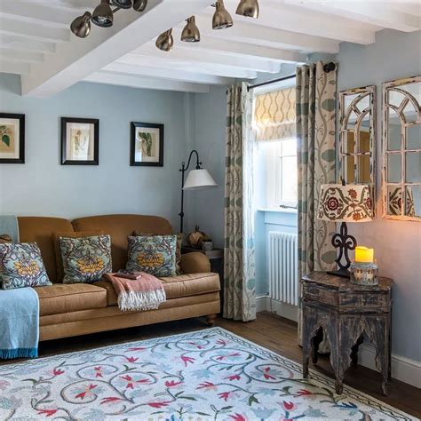 Take A Tour Of A Cotswolds Cottage With Added Stateside Style Ideal Home