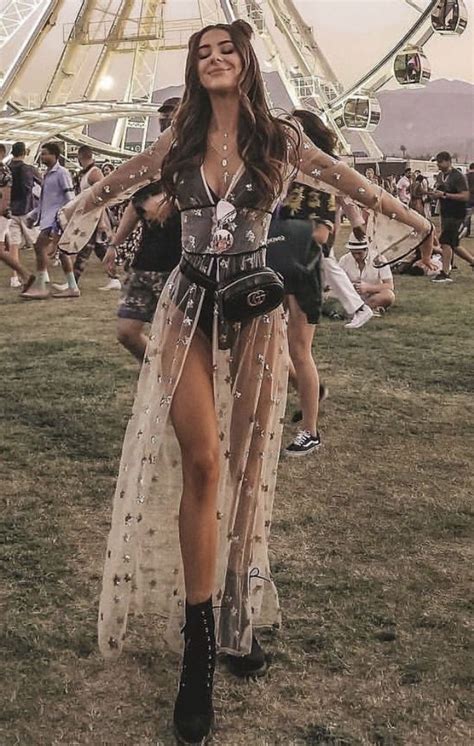 What To Wear For A Festival Howtowear Fashion In 2021 Festival