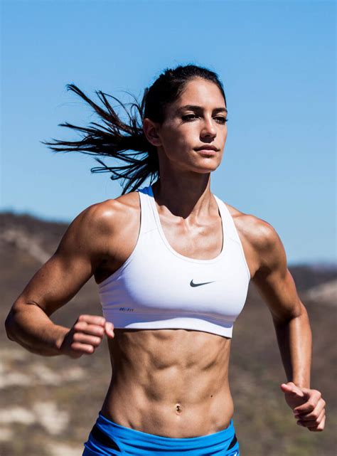 Allison Stokke How A Single Photo Made Her A Famous Internet Sensation ValiantCEO