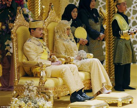 Sultan Of Bruneis Son Prince Abdul Malik Gets Married In A Sea Of Gold