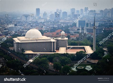 Jakarta Indonesia September 6 Istiqlal Mosque And Its Surroundings