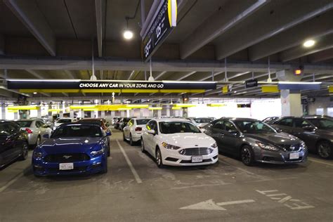 What’s it like renting a car as a Hertz President’s Circle member