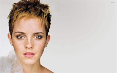 Emma Watson With Freckles Wallpaper Celebrity Wallpapers