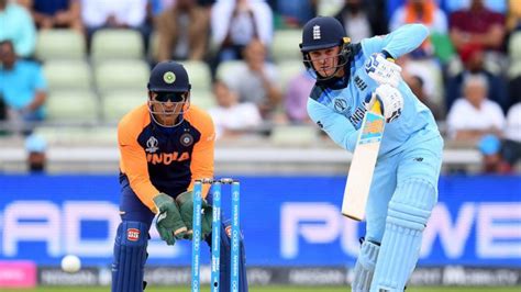 The english cricket team toured india between november 2016 and january 2017 playing five tests, three one day internationals (odis) and three twenty20 international (t20i) matches. India vs England Live Cricket Streaming on Prasar Bharati Sports: Get Radio Commentary With Live ...