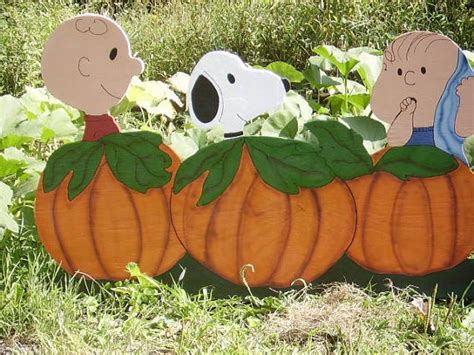 Charlie Brown Great Pumpkin Yard Sign Yard Signs Lawn Ornaments