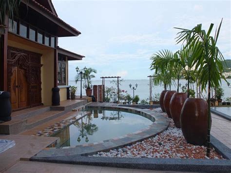 View from the hotel toward the skyline. Lost Paradise Resort, Penang Lokasi Bercuti Ala Ala di ...