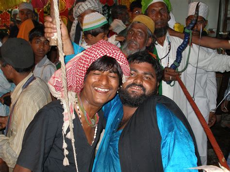 From wikimedia commons, the free media repository. Musti at the Dargah of Tajuddin Baba in Nagpur, India | Flickr