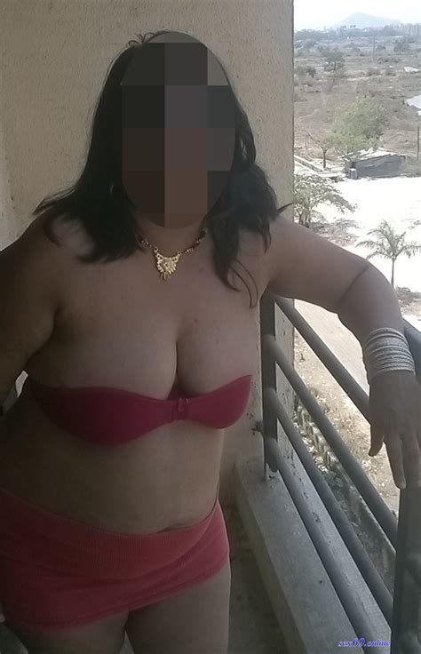 Desi Xossip Nude Sexy Photos