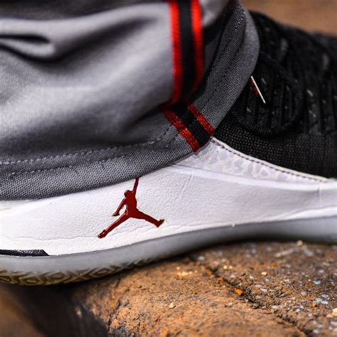 5 People Charged With Trafficking 73 Million In Fake Air Jordan Sneakers News Scores