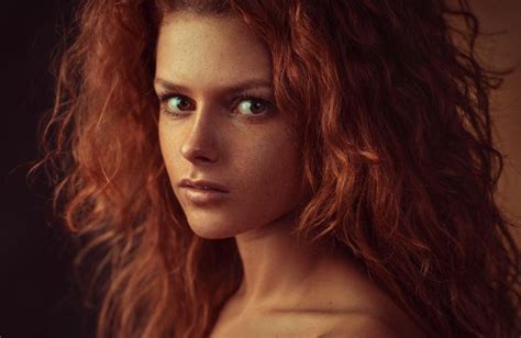 红发女图片 性感的红发女素材 高清图片 摄影照片 寻图免费打包下载