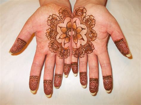 25 floral mehndi henna designs for girls hands entertainmentmesh