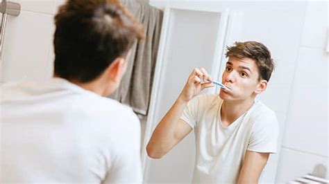 How To Kill Mouth Bacteria And Keep It Away Colgate®