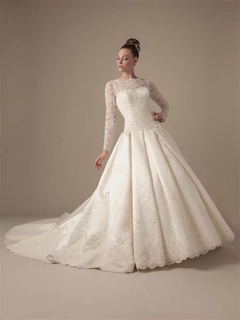 The price is the unite price for the wedding dress,customer need to pay for the shipping cost by their own. Blog of Wedding and Occasion Wear: 2014 Long Sleeves ...