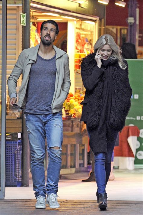 Translated by jenny_jenkins pictures downloaded and gifs created by andriy_7. LENA GERCKE and Sami Khedira Out Shopping in Madrid 29/01 ...
