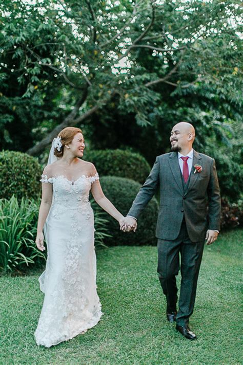 A Classic And Romantic Tagaytay Wedding In Pink And Maroon Bride