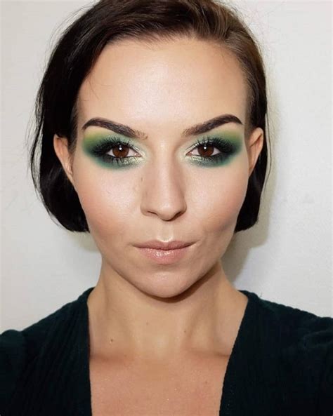 Green Eyeshadow 20 Looks Thatll Work On Any Skin Tone Sheideas