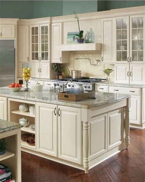 20 Antique White Kitchen Cabinet Designs For Traditional House