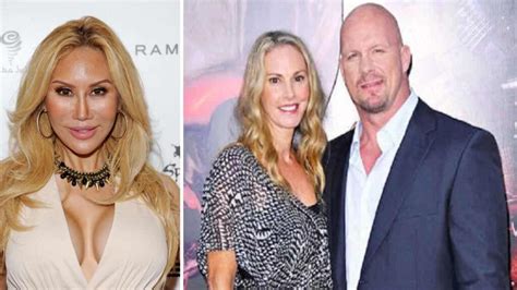 Stone Cold Steve Austin Marriage Know His Four Wife Divorce