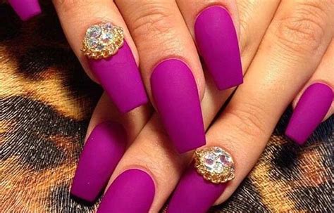 Donde compre este kit de uñas diping nails de estos colores de uñas te ayudarán a mejorar tu estado de ánimo. Uñas decoradas color mate - Uñas Decoradas CLUB