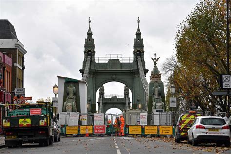 Hammersmith Bridge To Re Open To Pedestrians And Cyclists This Weekend Evening Standard